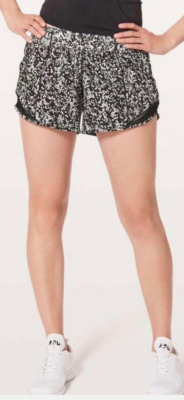 Lululemon Athletica Hotty Hot High-Rise Shorts Black White, Size 12 Tall